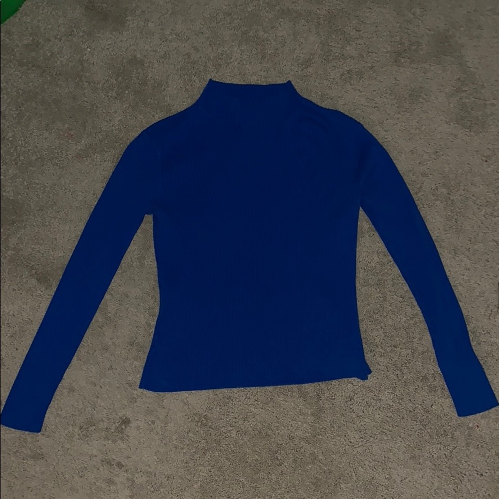 Turtle neck sweater